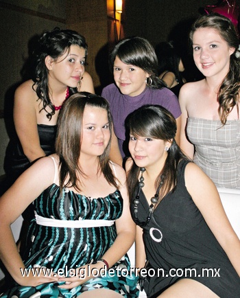 07062009 Marcela Breceda, Leslie de Luna, Anel Ríos, Valeria Díaz y Ana Sofía Valdez.
