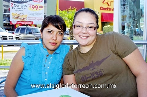 07062009 Nohemí Lomelí Meraz y Susana Ezquivel.