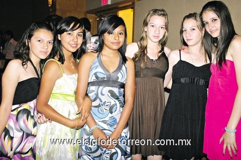 12062009 Claudia y Tony Jaidar, Mónica Rangel, Sara Cabral, Paty López y Lupita Busto.