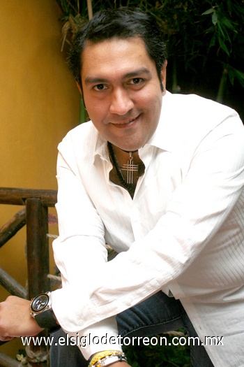 12062009 Jorge Ricardo Guerrero Huízar festejó su cumpleaños el pasado sábado seis de junio del presente año.