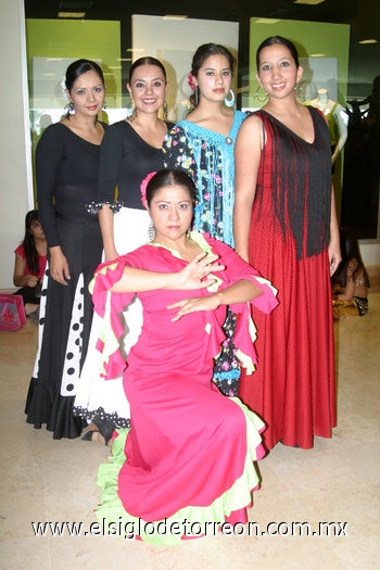 14062009 Nadia Muñoz, Haydeé Valdez, Mariana Iduñate, Betty Chávez y Vero Muñoz.