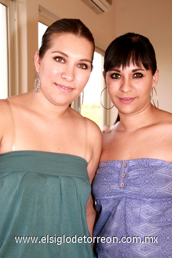 21062009 Karla y Susana Villarreal.