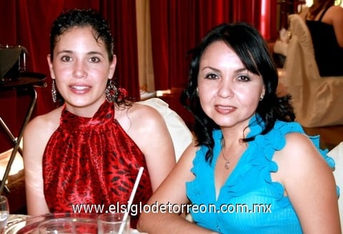 24062009 Tania Velázquez y Claudia Reyes en pasado acontecimiento social.