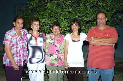 21062009 Carmelita del Valle, Begoña de Galán, Paty de Tatay, Susana Galán y Rafael Galán.