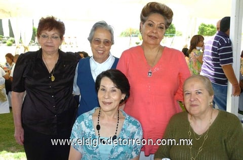 21062009 Sara Gloria García, madre Teresita, Ana María Huereca, Leticia de Aburto y Lety de Castañeda.