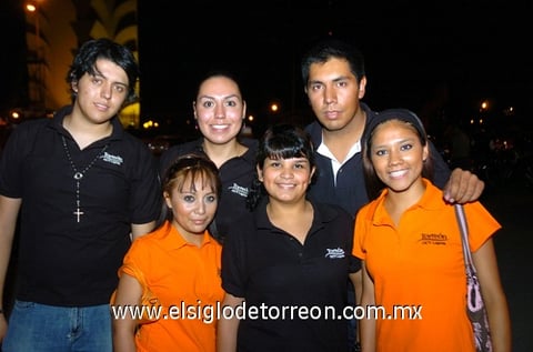 21062009 Alex Castellanos, Cynthia Valeria Martínez, Pedro Gutiérrez, Jamilet Castro, Edna Ivette Carrillo y Miriam Cervantes.