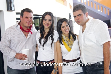 Javier, Isabel, Paulina y Paco.