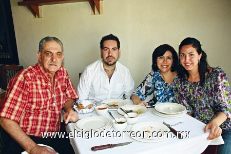 Gabriel Kort, Yamil Kort, Maru y Gabriela.