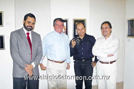 Recapitulación en fotografía
Antonio Méndez, Ricardo Santibáñez, Flavio Becerra y Maestro Ramón Shade.