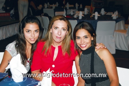 Lorena Saldaña, Lupita de Sánchez y Ana Sofía Ceniceros.