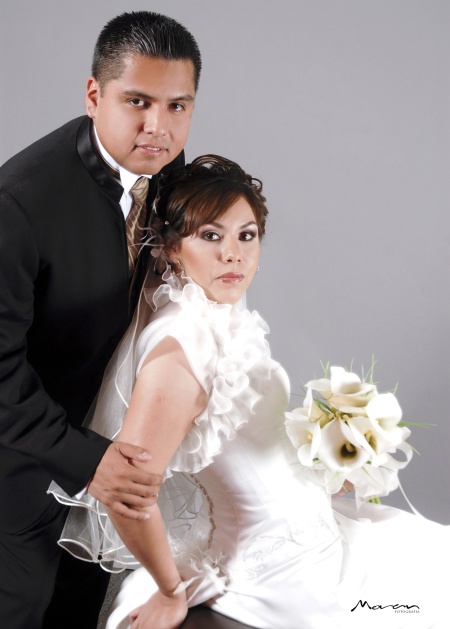 Ing. Daniel Chávez Duarte y Srita. Rocío Guadalupe Rodríguez Basurto contrajeron nupcias el pasado primero de mayo de 2009, en punto de las 19:00 horas; la ceremonia se llevó a cabo en la capilla de La Divina Providencia. 

Estudio Morán