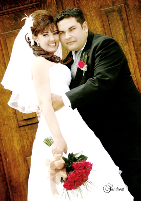 Sr. Luis Alberto Cortez Cháirez y Srita. Virginia Arellano Recio contrajeron matrimonio el pasado sábado 25 de abril de 2009 en punto de las 20:00 hrs.



Sandoval Fotografía