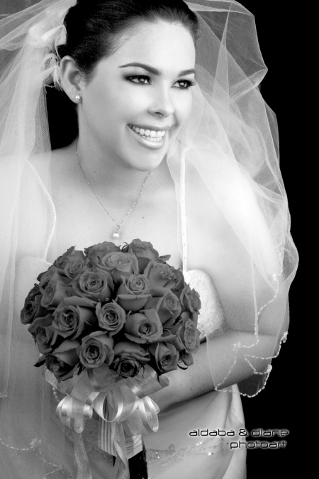 Srita. Wenndy Ornelas Flores, el día de su boda con el Sr. Alejandro Aguilar Ramos.


Aldaba & Diane Fotografía
