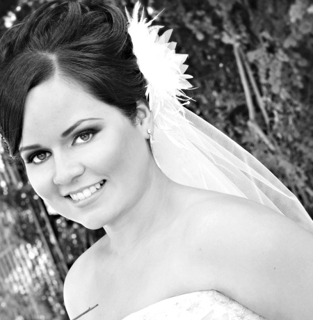 Srita. Banely Mata Salas el día de su boda con el Sr. Héctor García Soriano.

Estudio Laura Grageda