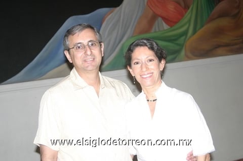 21062009 Homero y Gloria.