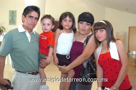 26062009 Gonzalo González, Alexis Gonzalo, Brighit González, Claudia Rangel y Scarlet González.