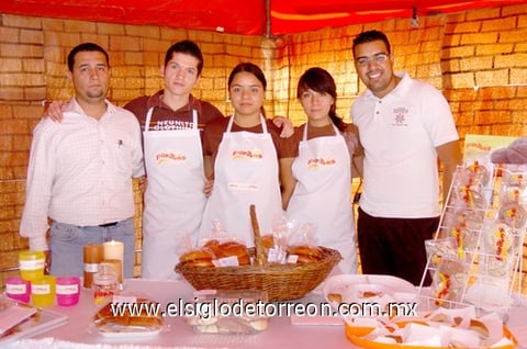 21062009 Daniel González Torres, José Luis Rosales, Karen Natalí Álvarez, Martha Anabel Becerra y Javier Alejandro Barboza.