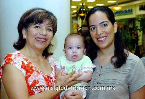 29062009 Lorena de Balderas, Adriana de Berenguer y Leonor de González.