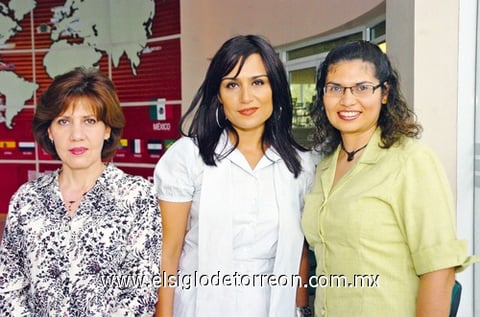 27062009 Mary Carmen Salas, Esther Castañeda y Marlene Ruiz.