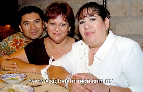 30062009 Salvador Lares, Julia Leticia Medellín y Alicia Huerta.