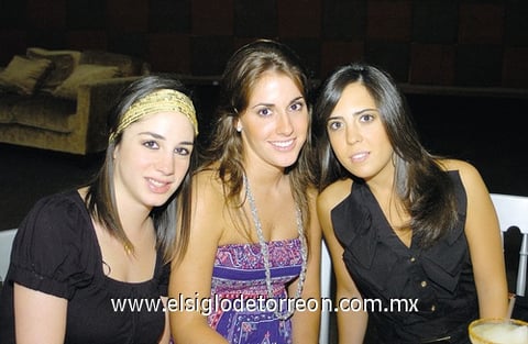28062009 Marifer, Karla y Regina.