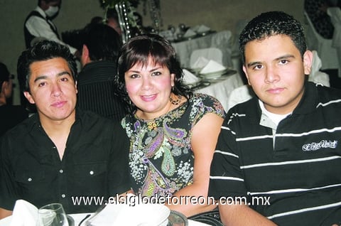 28062009 Humberto Mata, Ivett y Roberto Sifuentes.