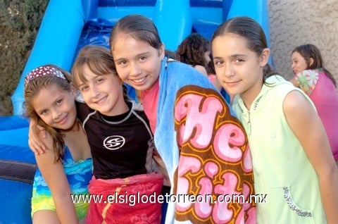 01072009 Ana Mary, Sofi, Brenda y Cristy.