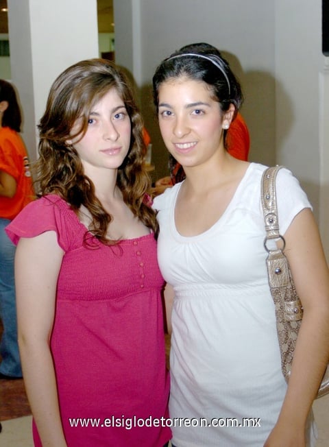 01072009 Mary Tere y Daniela.