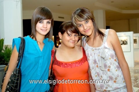 01072009 Asistentes. Alexandra García Márquez, Fernanda Martínez y Hazel Acosta.