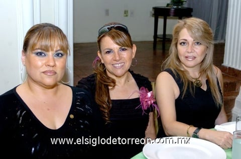 02072009 Trini González, Miri Armendariz y Sandra Monarrez.