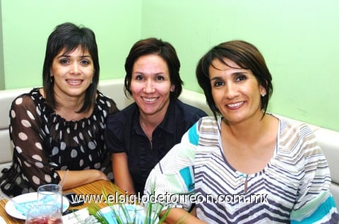 06072009 Marilú, Maite y Ana.