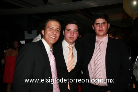 De gala. Gonzálo Villegas, Jesús Buil y Fernando Alonso