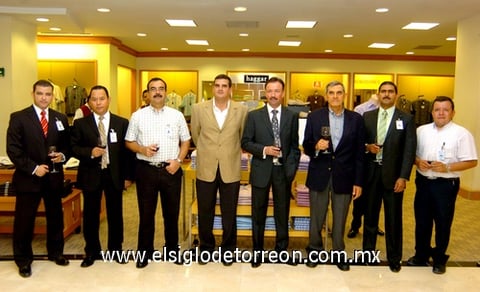05072009 Brindis.  En el evento fueron captados los señores Óscar Rodríguez, Sergio Correa, Fernando Orozco, Alfredo Murra, Francisco de la Garza, Eduardo Murra, Jesús Fraire y Jacobo Aguilar.