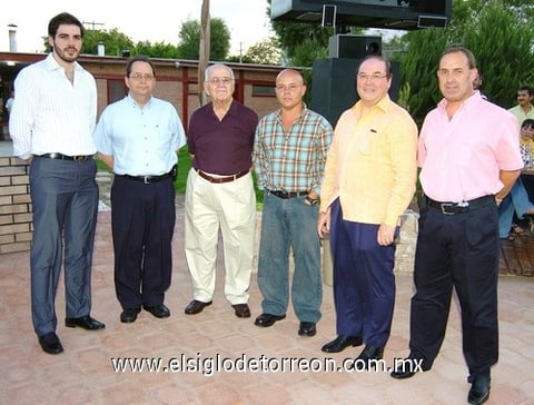 05072009 Germán Sanfeliz, Arturo Torre, Antonio Montero, Pedro Fernández, José B. Sanfeliz y Florencio Gil, presentes en la inauguración del parque Don Manuel.- Érick Sotomayor Fotografía