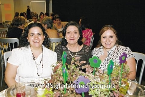 05072009 Martha, Rosita y Bety.