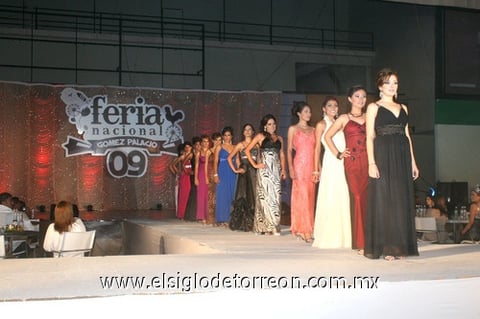 18072009 Las 13 participantes lucieron radiantes. EL SIGLO DE TORREÓN/JAIME DE LARA