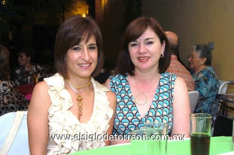 13072009 Gaby de Urteaga y Pily de Diez.