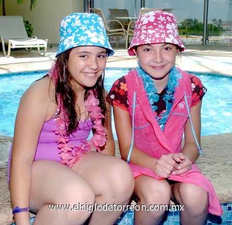 07072009 María del Pilar y Marian Hamdal.