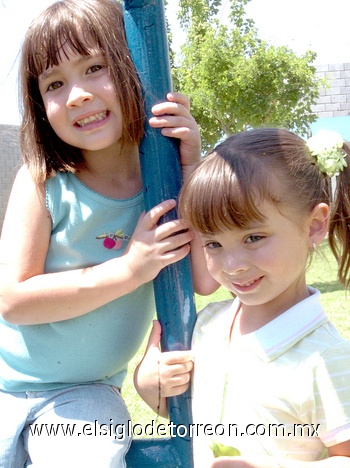 07072009 Valeria y Deborah.