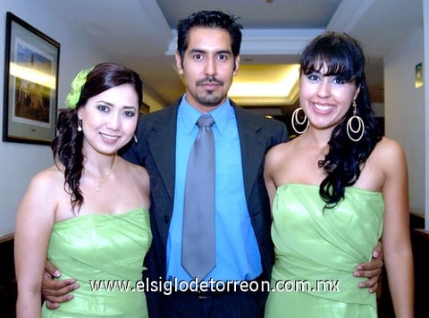 09072009 Rocío Guzmán, Marco Arreola y Zaira Farachala.