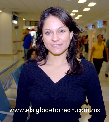 09072009 Momentos antes de regresar a la Ciudad de México captamos a Naghieli Salinas Torres.