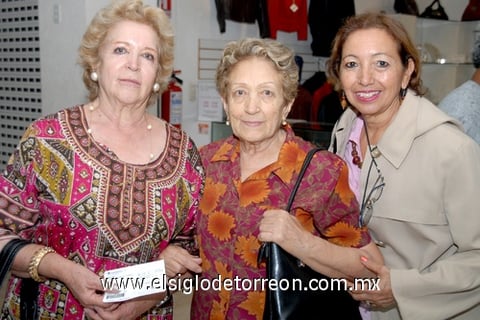 08072009 Bertha de Espinoza, María Elena de Félix y María Jesús de Lozano, viajaron a Mexicali.