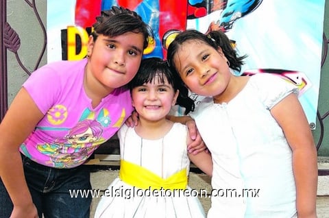 14072009 Briana, Blanca y Jana.