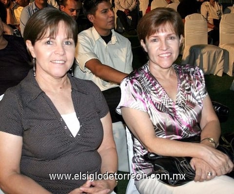 14072009 Rocío y Lucero Castro.