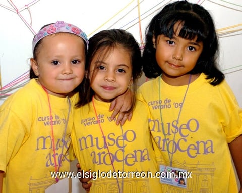 23072009 Valeria Pedroza, Paulina Máynez y María Paula Rodríguez.