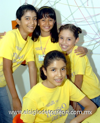 23072009 Todas con el arte. Gloria Ríos, Daniela Delgado, Sarahí Vázquez y Julia Quintero. EL S IGLO  DE TORREÓN/ÉRICK SOTOMAYOR