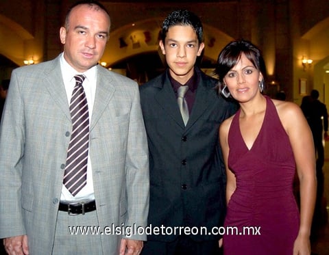 21072009 Rogelio Cruz, José Andrés Cruz y Selene de Cruz.