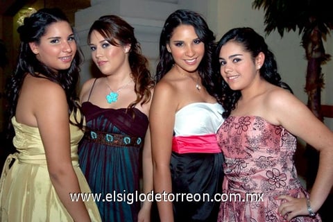 21072009 El último adiós. Diana Vázquez, Lucero Villarreal, Kenia Sáenz y Luisanna Villarreal.