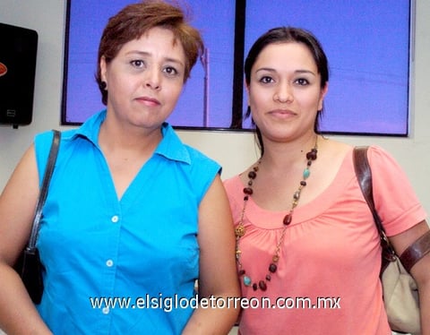 22072009 Rosario Rosales y Mónica Gutiérrez.