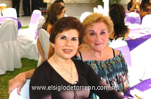 27072009 Esther Campos y Esther Albores.